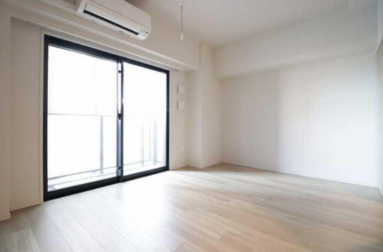 BluRock青葉台　礼金0　築浅　ペット相談の居間・リビング