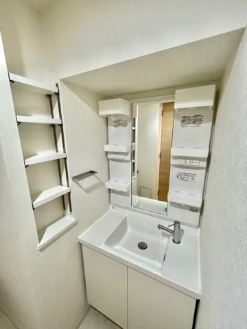 レジディア三宿の洗面所