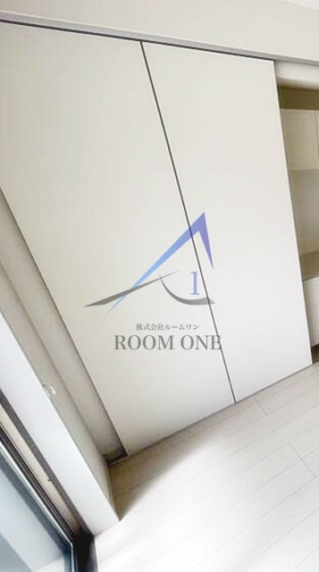 リブリ・Emergence I