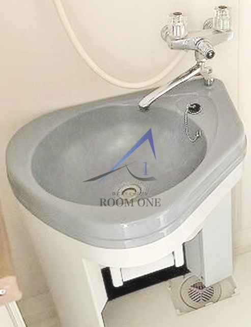 フラッツ１００の洗面所|洗面台です。