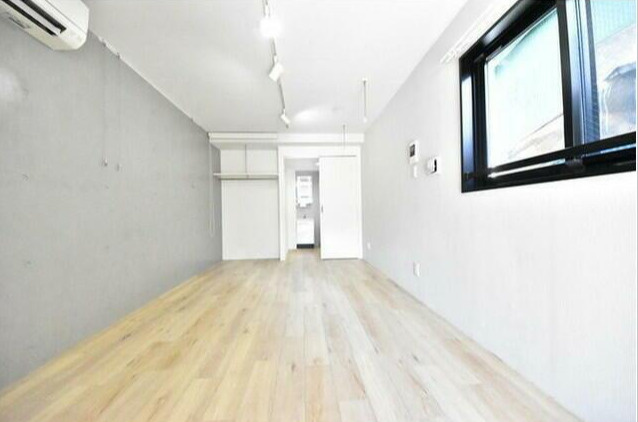 アンベリール御徒町の居間・リビング