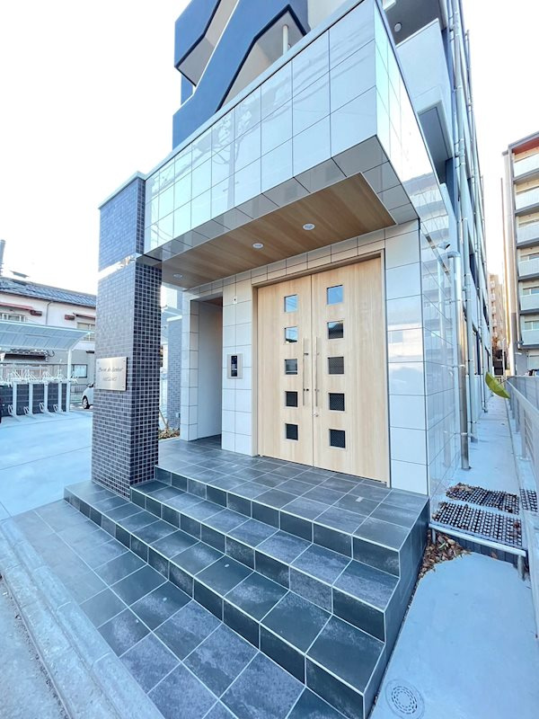 Maison du Bonheur HAKOZAKIのエントランス