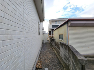 【周辺】 | 甲斐市篠原 2017年築オール電化 中古戸建 南東角地 車3台 | 北側隣地境界