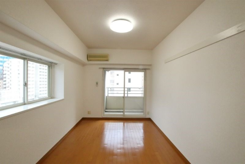 リファレンスリバーサイドの居間・リビング