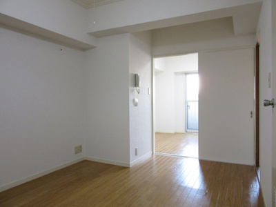 【寝室】 | サンパレス