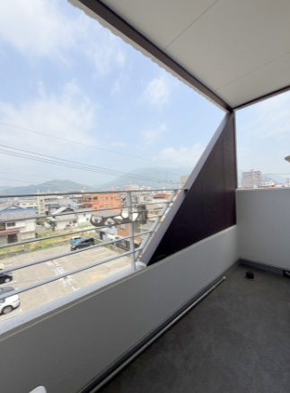 ゴールデンリバー広本町のバルコニー