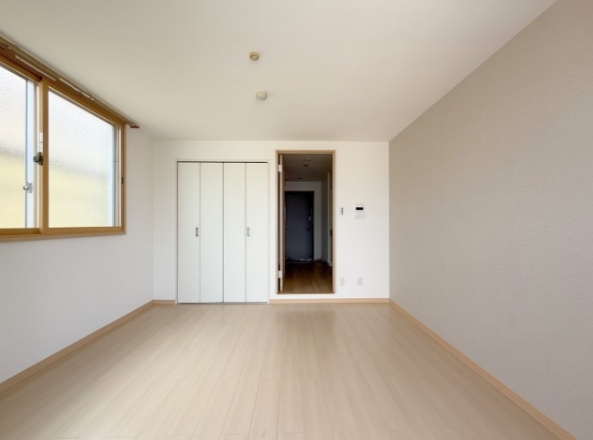 ゴールデンリバー広本町の居間・リビング