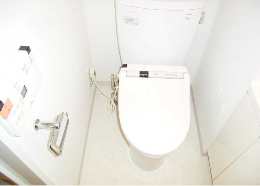 レジディア用賀　敷金０　礼金０　ペット相談のトイレ