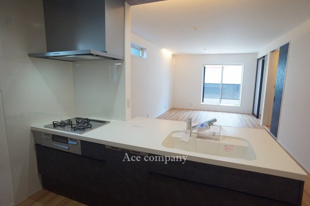 【キッチン】 | 八尾市高美町2丁目 | 食洗機付きのシステムキッチン☆3口ガスコンロ☆