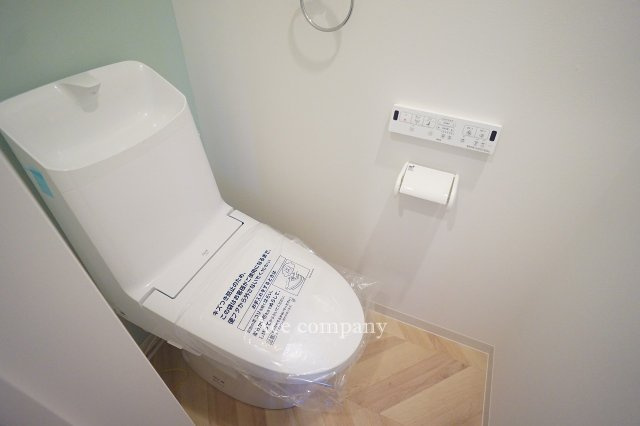 【トイレ】 | 八尾市高美町2丁目 | トイレは1階と2階の2ヶ所に完備♪こちらは1階のシャワートイレです☆