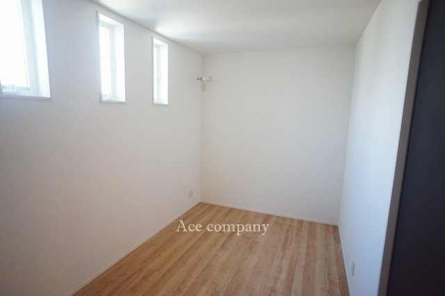 【子供部屋】 | 八尾市高美町2丁目 | 【3階：洋室5.2帖】