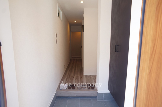 【玄関】 | 八尾市南植松町5丁目 | トールサイズのシューズボックス完備です♪