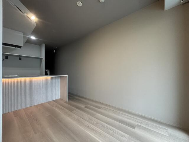 ｔｈｅ　ｔｒｉａｓ　ｋａｓｈｉｗａの居間・リビング|スタイリッシュな空間 