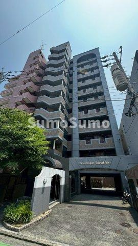 ロマネスク日赤通りの外観