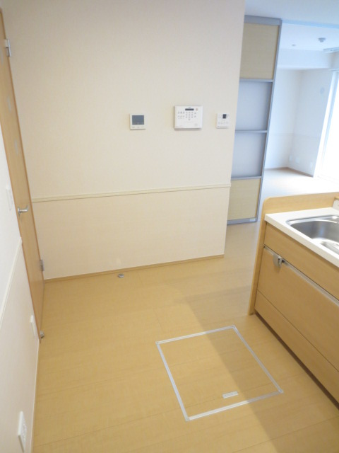 ウチカイトの内装|キッチン後ろスペース