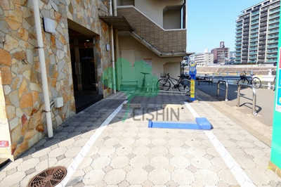 【駐車場】 | リファレンスリバーサイド