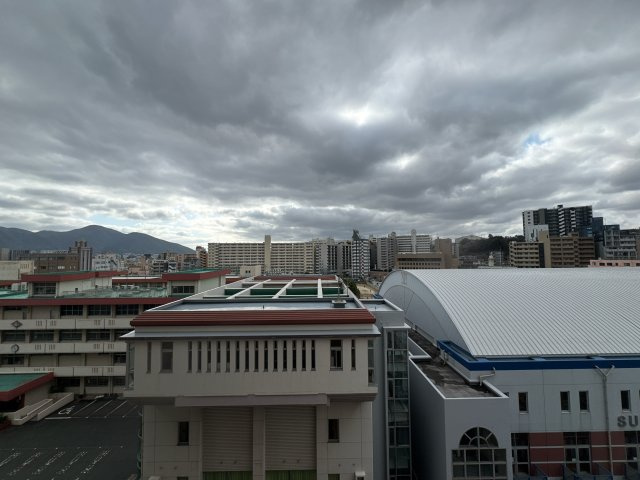 【展望】 | ヴィセント到津☆仲介手数料無料☆ | 【8階角部屋ならではの開放感】空に溶け込む、光あふれる住まい。