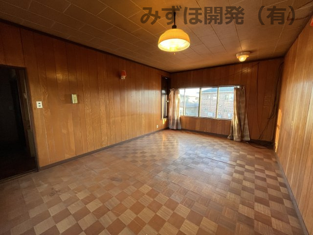 中山町長崎６２００番地の1の洋室|２階洋室　12帖