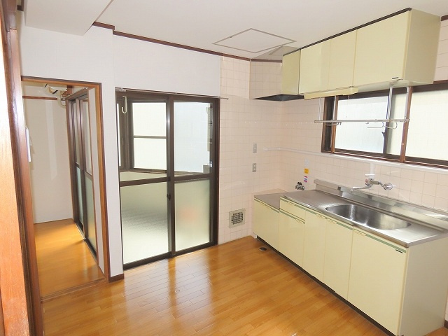 NKビルの居間・リビング