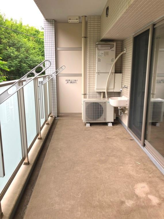 マスターアリーナ新百合ヶ丘のバルコニー