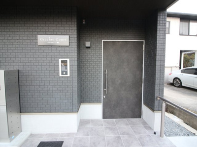 【エントランス】 | Gracias court 富田