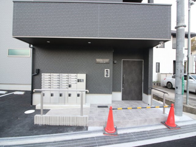 【エントランス】 | Gracias court 富田