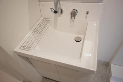 【洗面所】 | Gracias court 富田