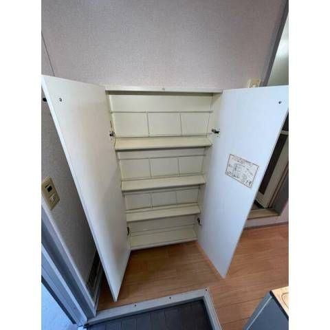 メゾンＳの玄関