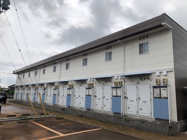 レオパレスヌーベルバーグ