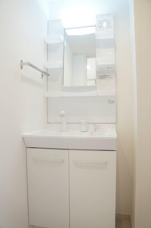 リブリ・コンフォート ホウデンの洗面所