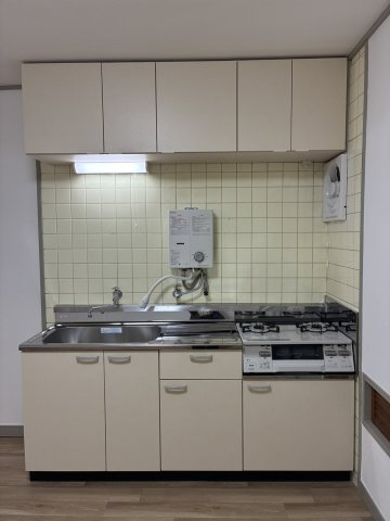 麻布十番ハイツのキッチン