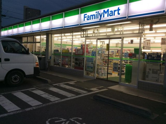 クレイノロッソ　ストラーダの周辺