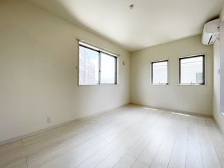 【子供部屋】ドマーニ一色新町2号棟