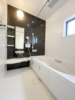 【浴室】ドマーニ一色新町2号棟