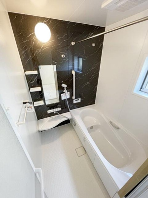 【浴室】ドマーニ一色新町2号棟