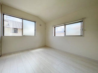 【寝室】ドマーニ一色新町2号棟