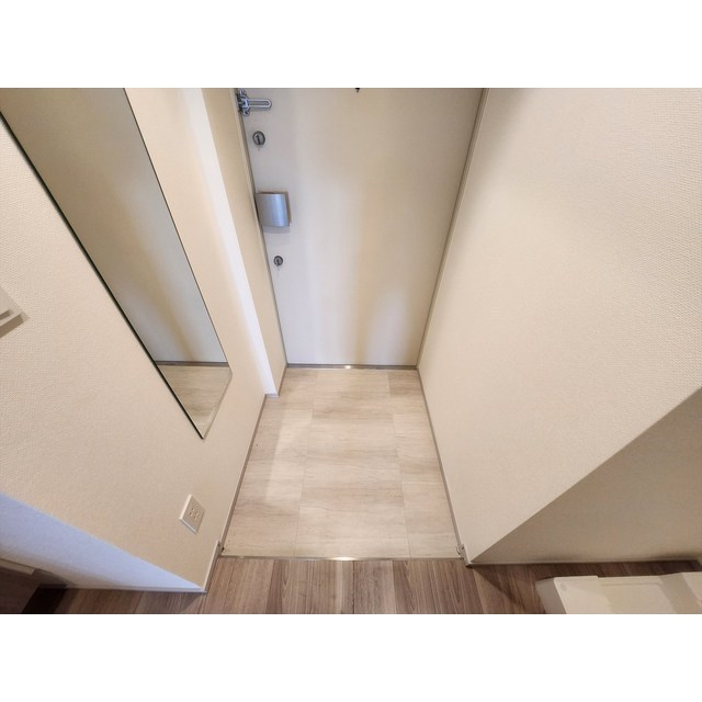 コスモグラシア三ノ輪の玄関