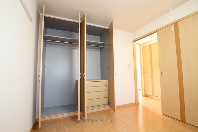 【収納】 | ピュアコート | 大きなものも収納できそうです
ピュアコート　202号室　平成26年3月26日