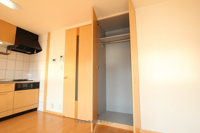 【収納】 | ピュアコート | 収納スペース豊富です
ピュアコート　202号室　平成26年3月26日