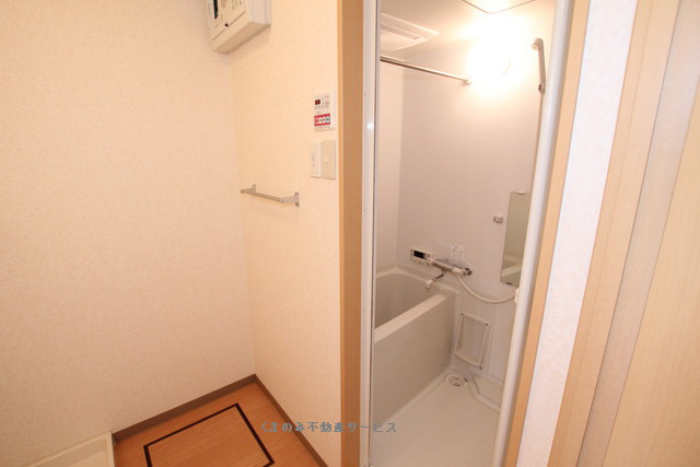 【浴室】 | ピュアコート | お風呂です
ピュアコート　202号室　平成26年3月26日