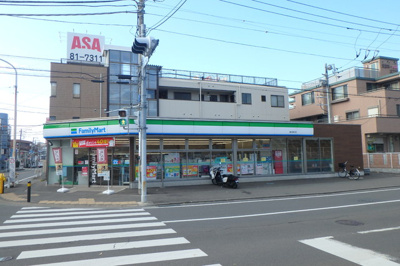 ファミリーマート藤沢善行店まで100ｍ