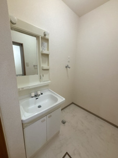 ★忙しい朝に嬉しい独立洗面台★