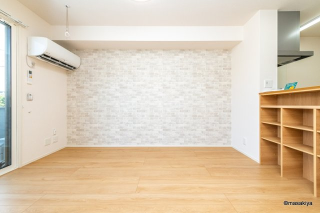 Jeunesseの居間・リビング