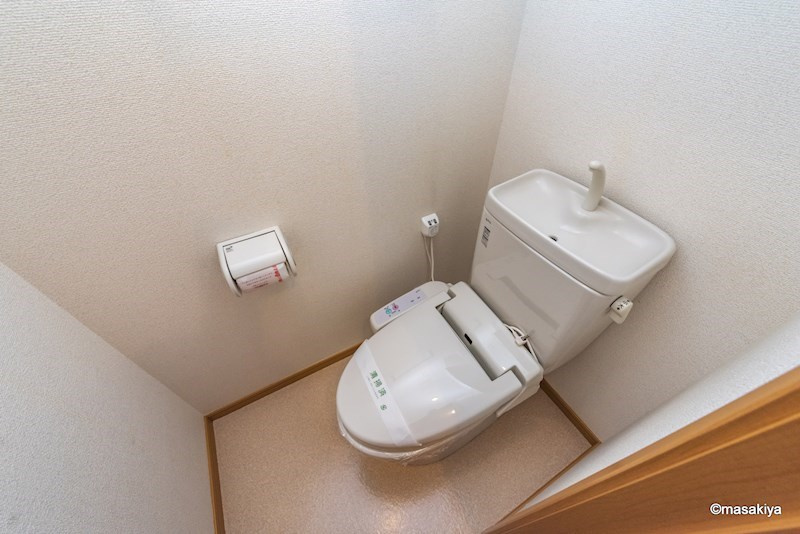 ガーデンハウス朝日山　Bのトイレ|トイレ　ウォシュレット付き。