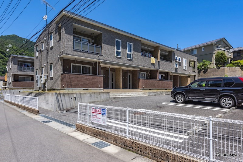 ガーデンハウス朝日山　Bの外観