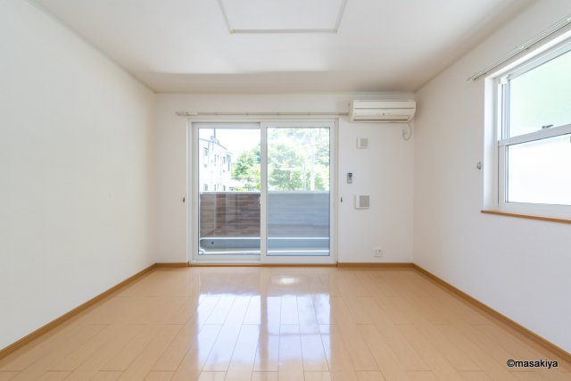 ガーデンハウス朝日山　Bの居間・リビング