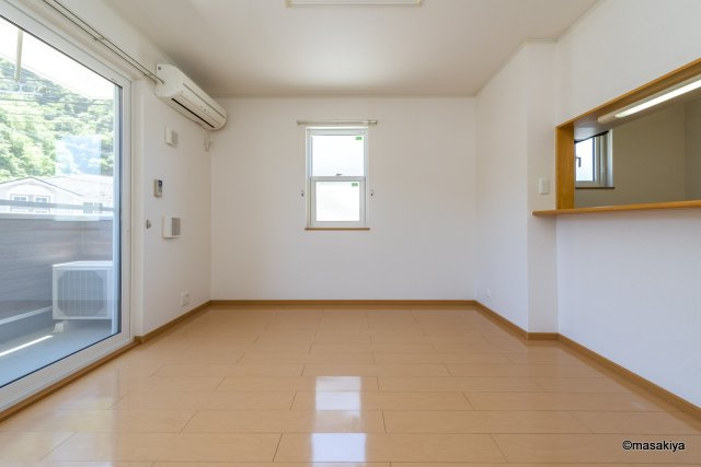 ガーデンハウス朝日山　Bの居間・リビング