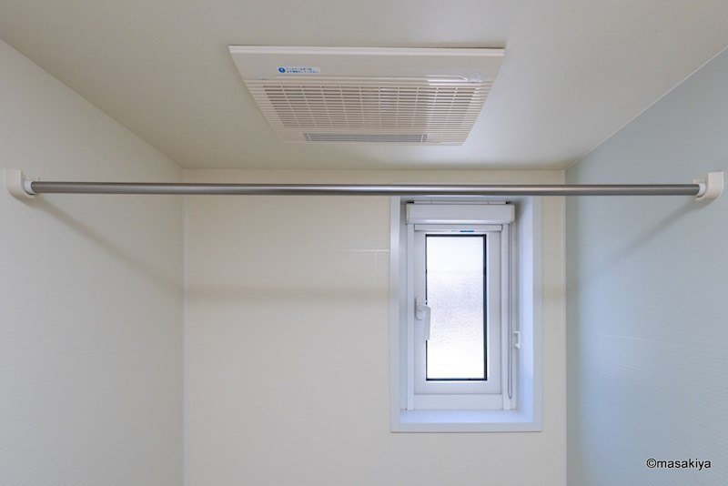 ガーデンハウス朝日山　Bの浴室|浴室乾燥機付きです。