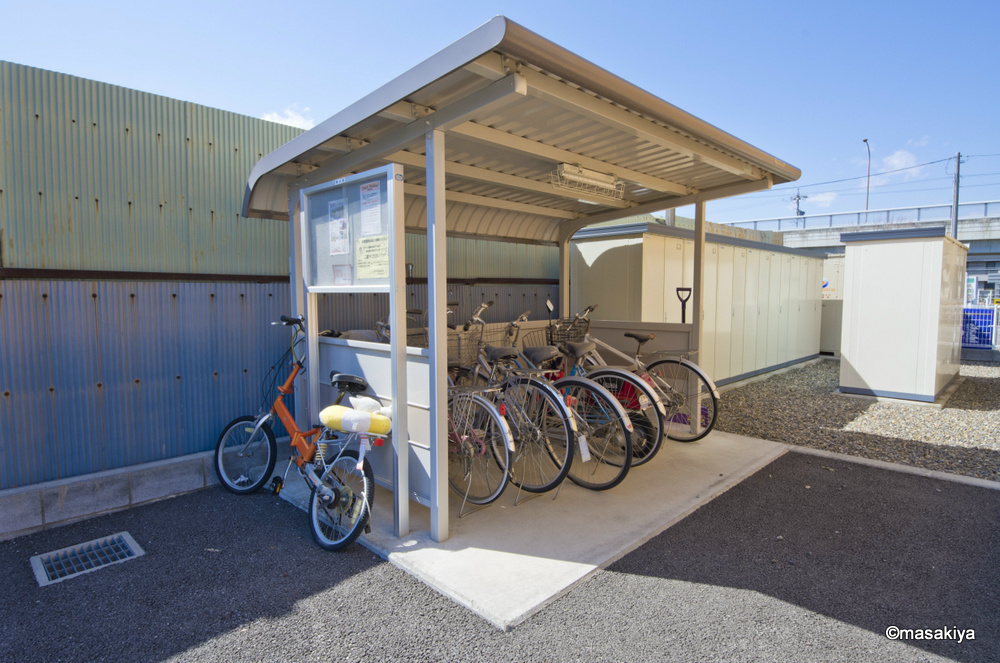 メルティー・アイⅡの外観|駐輪場