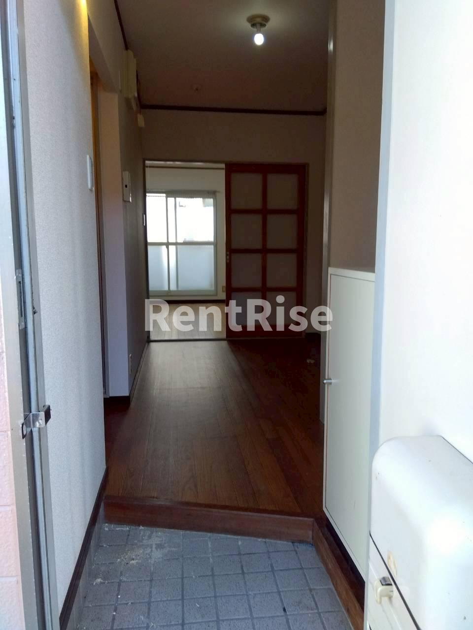 SurplusOne大島の内装